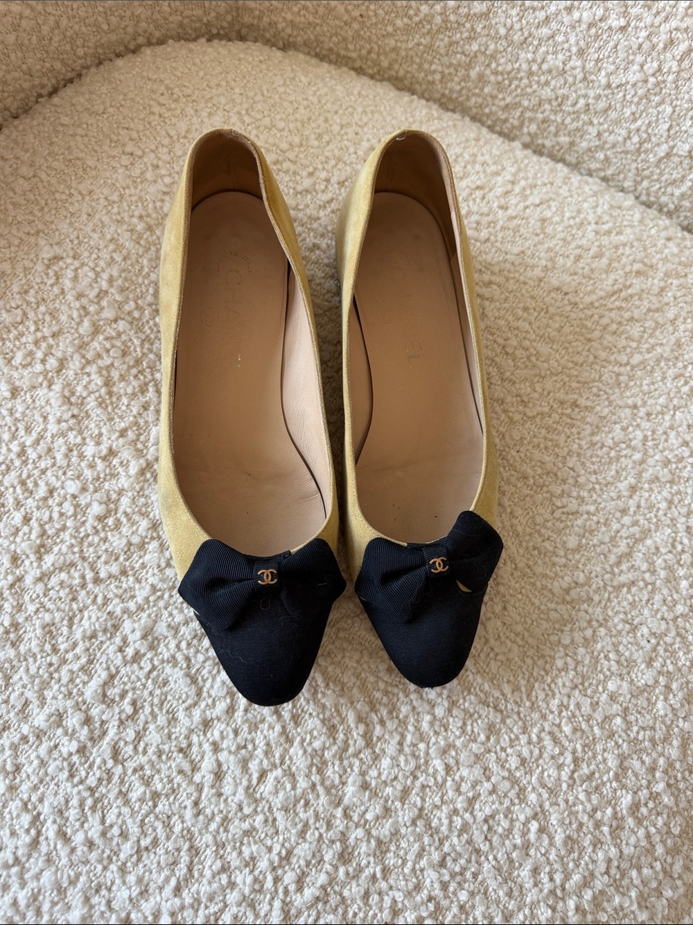 CHANEL being Suede Ballet Flats with Black Bow Cap-Toe 2015 vintage